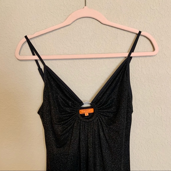 Y2K SCOOP Black and Gold Keyhole Shimmer Gown - Picture 9 of 13